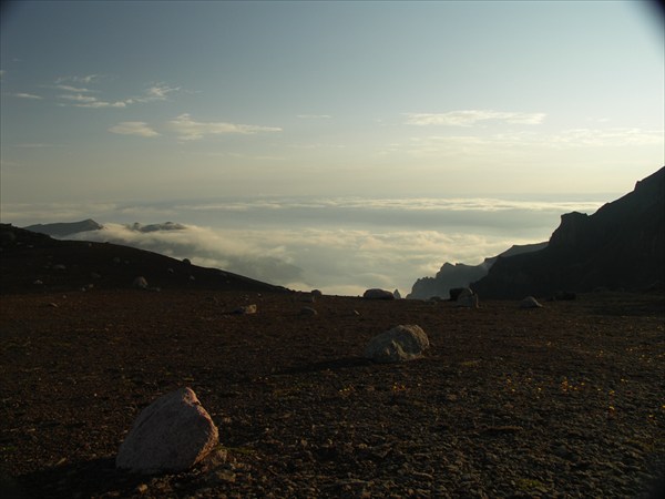 2006-07-22__05.41.11 - На вулкане Кюмкенгюкай. Туман почти ушел